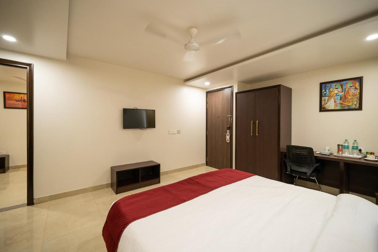 Hotel Sheerha Royal Residency-Near Jaipur Airport Esterno foto