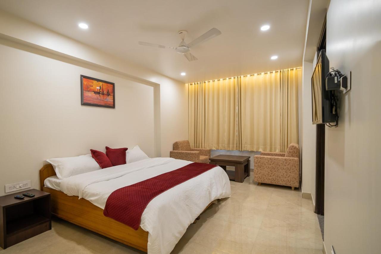 Hotel Sheerha Royal Residency-Near Jaipur Airport Esterno foto